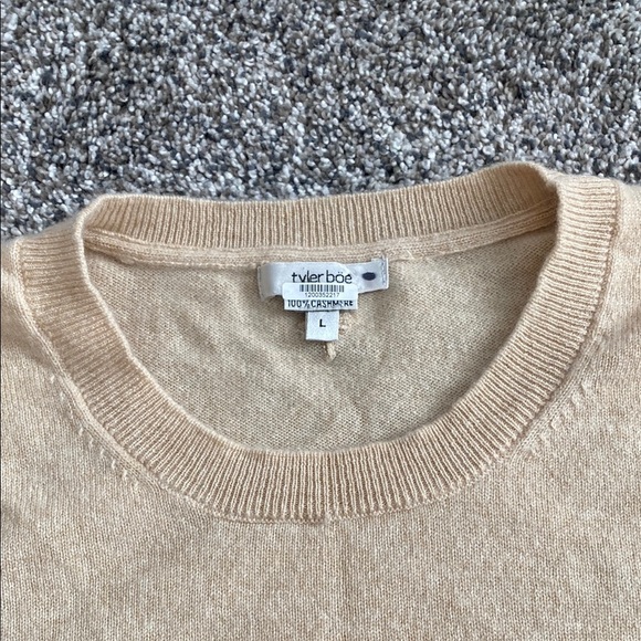 Tyler Boe Light Beige Cashmere Pullover - Picture 2 of 5